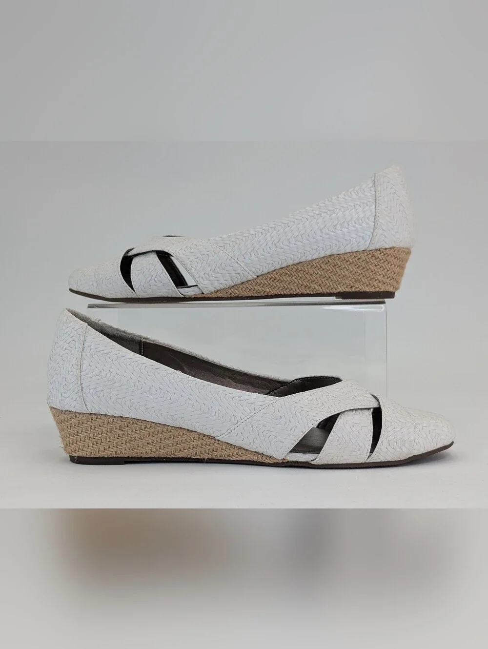 Array Sz 10 Women Brilliant White Woven Faux Leather Espadrille Wedge Comy Sole
